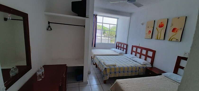 Imagen de la habitación del Hotel CZ. Foto 20
