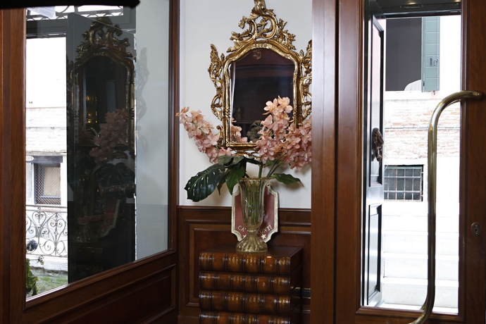 Imagen de los interiores del Hotel Ca' Dei Conti. Foto 16