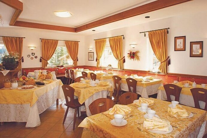 Imagen del bar/restaurante del Hotel Ca' Del Bosco, Pescul. Foto 7