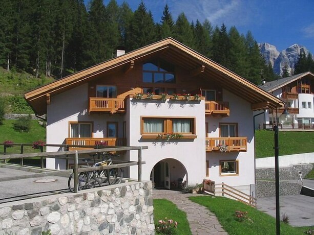 Imagen general del Hotel Ca' Del Bosco, Pescul. Foto 2