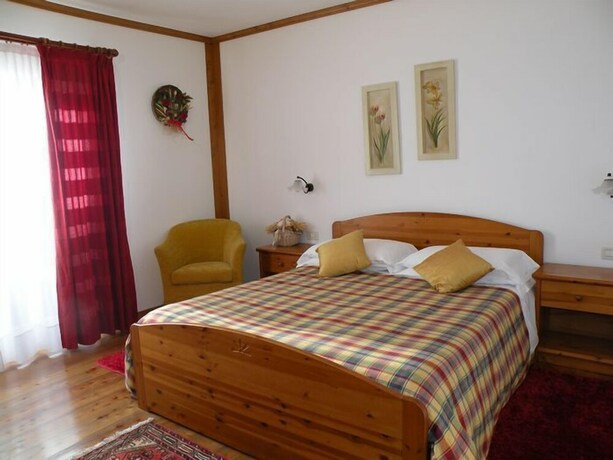 Imagen de la habitación del Hotel Ca' Del Bosco, Pescul. Foto 8