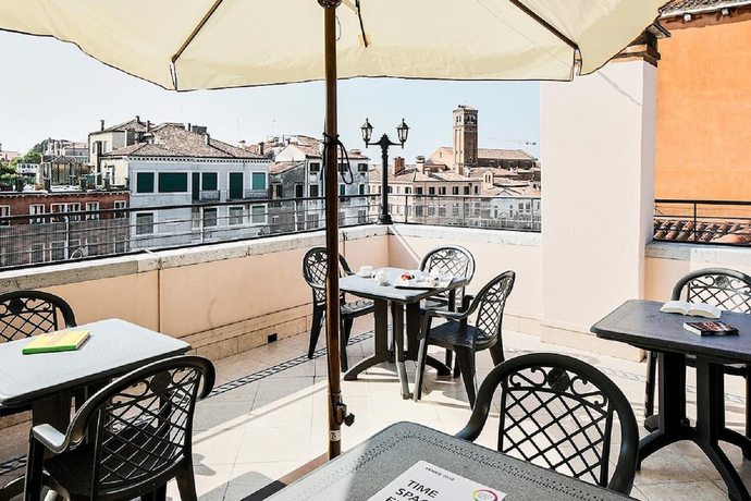 Imagen de los exteriores del Hotel Ca' Dogaressa. Foto 16