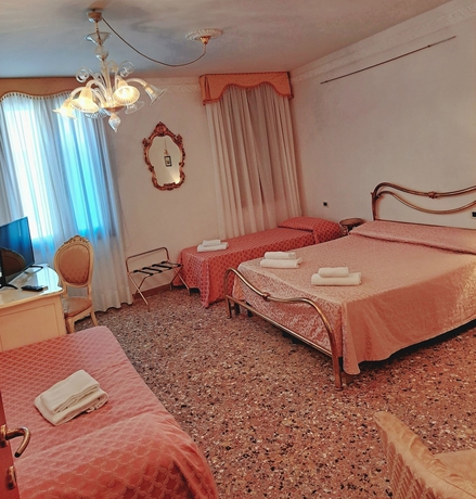 Imagen de la habitación del Hotel Ca' Formosa. Foto 7