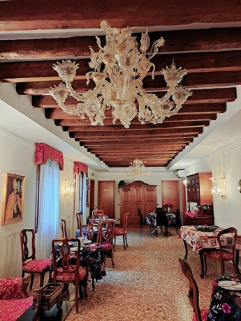 Imagen del bar/restaurante del Hotel Ca' Formosa. Foto 2