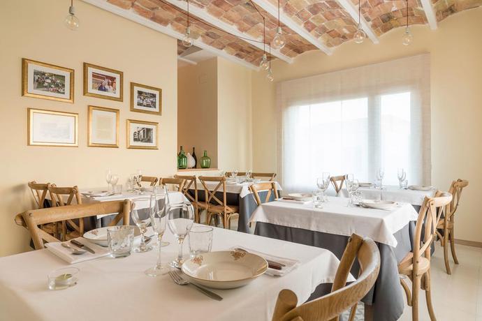Imagen del bar/restaurante del Hotel Ca L'agustina. Foto 5