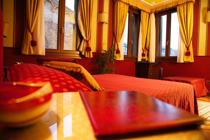 Imagen de la habitación del Hotel Ca' Morosini. Foto 4