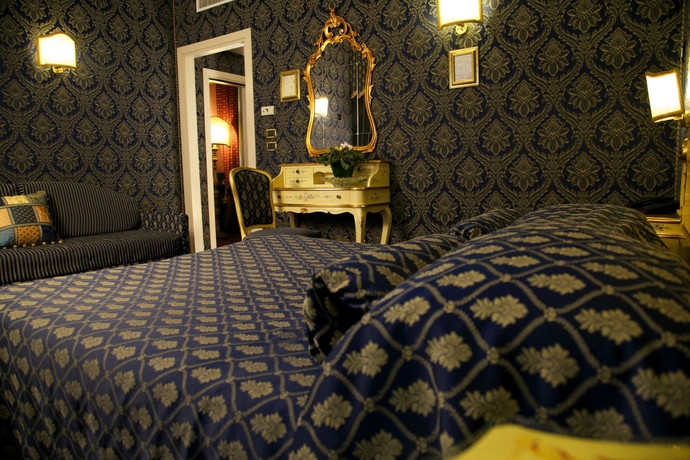 Imagen de la habitación del Hotel Ca' Morosini. Foto 7