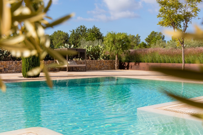 Imagen de la piscina del Hotel Ca Na Xica - and Spa. Foto 13