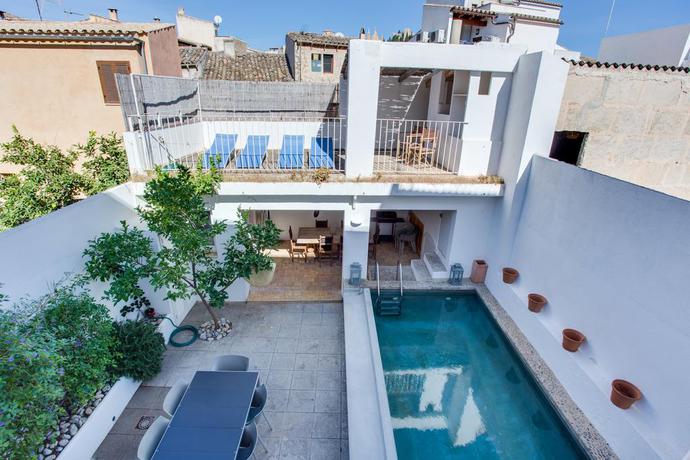 Imagen general del Hotel Ca Sa Padrina De Interior. Foto 19