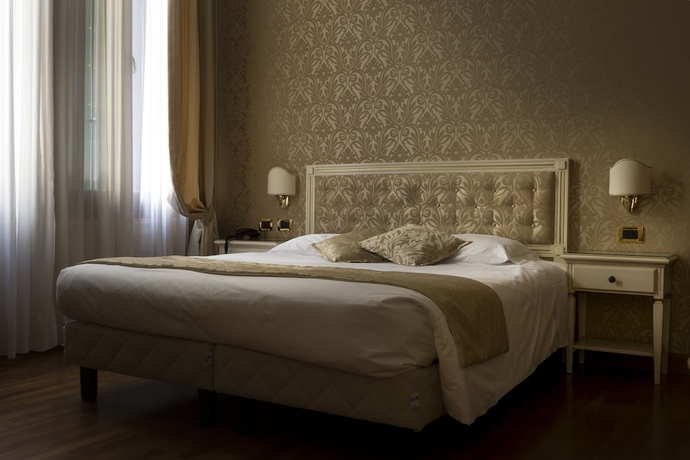 Imagen de la habitación del Hotel Ca' d'Oro. Foto 13