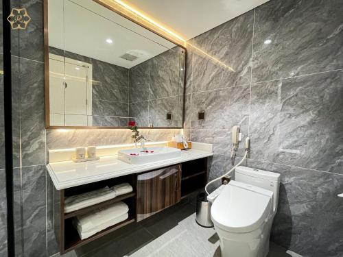 Imagen de la habitación del Hotel Cửa Đ&ocirc;ng Luxury. Foto 14