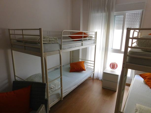 Imagen de la habitación del Hotel C&aacute;diz INN Hostel. Foto 17