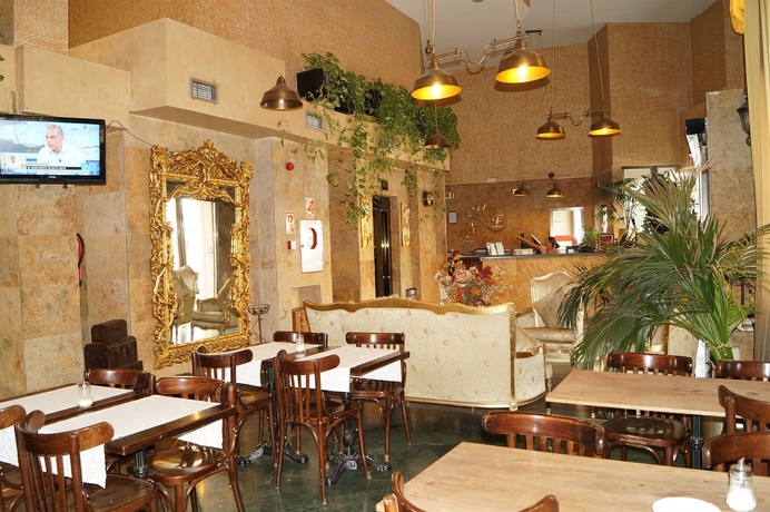 Imagen del bar/restaurante del Hotel Caballero Errante. Foto 3