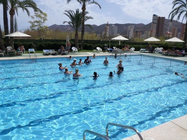 Imagen de la piscina del Hotel Caballo De Oro. Foto 18