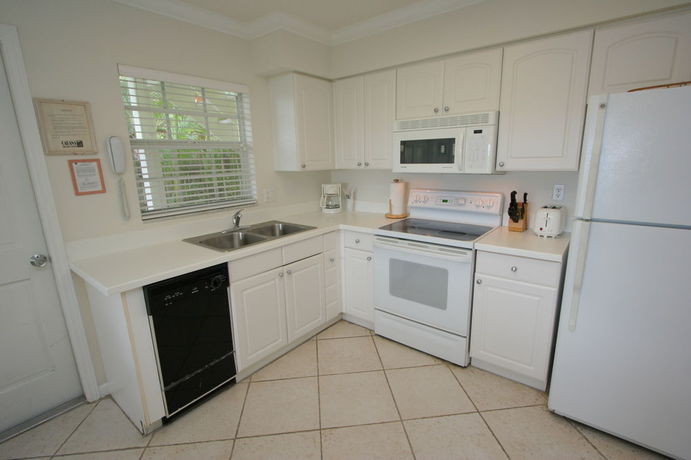 Imagen de los exteriores del Hotel Cabana Beach Club By Rva. Foto 13