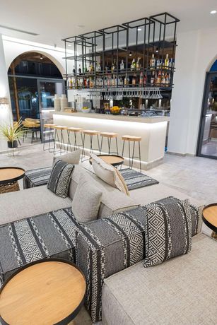 Imagen de los interiores del Hotel Cabana Blu And Suites. Foto 20