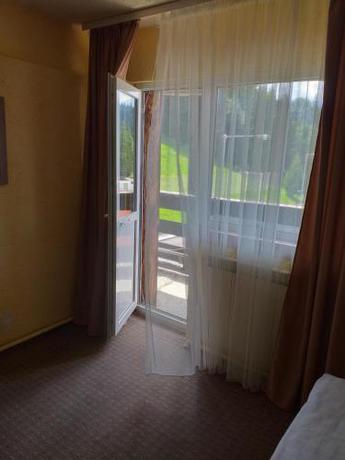Imagen general del Hotel Cabana Fulg De Nea Predeal. Foto 3