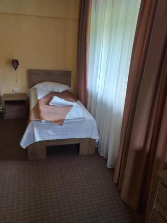 Imagen de la habitación del Hotel Cabana Fulg De Nea Predeal. Foto 7