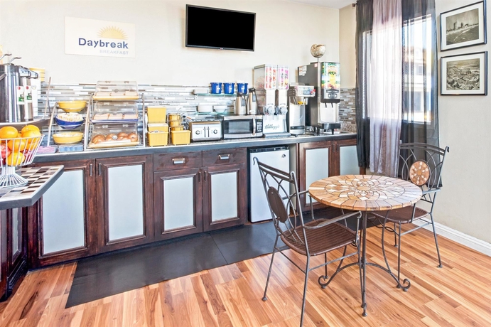 Imagen del bar/restaurante del Hotel Cabana Inn and Suites. Foto 2