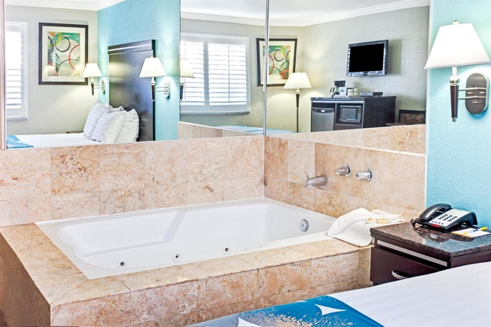 Imagen de la habitación del Hotel Cabana Inn and Suites. Foto 4