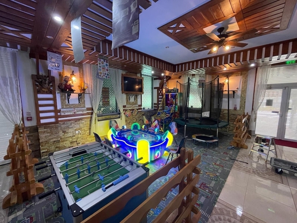 Imagen de los interiores del Hotel Cabana Sura Getilor Arinis. Foto 14