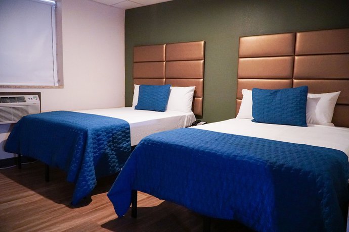 Imagen de la habitación del Hotel Cabana Yankee Stadium. Foto 2