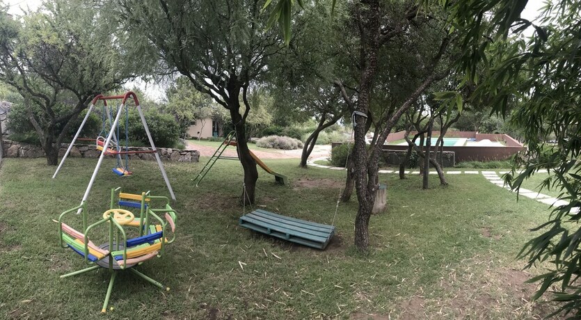 Imagen de los exteriores del Hotel Cabanas Ambay. Foto 36