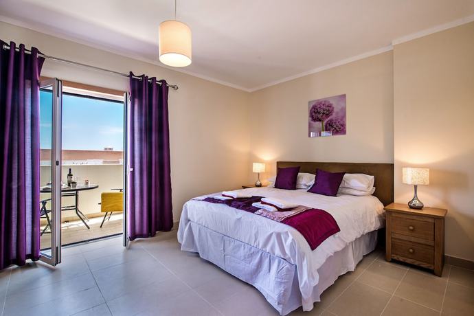 Imagen de la habitación del Hotel Cabanas Beach Club by MarsAlgarve. Foto 19