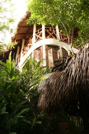 Imagen general del Hotel Cabanas Biuzaa. Foto 18