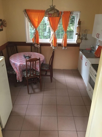 Imagen de la habitación del Hotel Cabanas Los Pinis. Foto 10