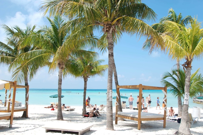 Imagen de los exteriores del Hotel Cabanas Maria Del Mar. Foto 14