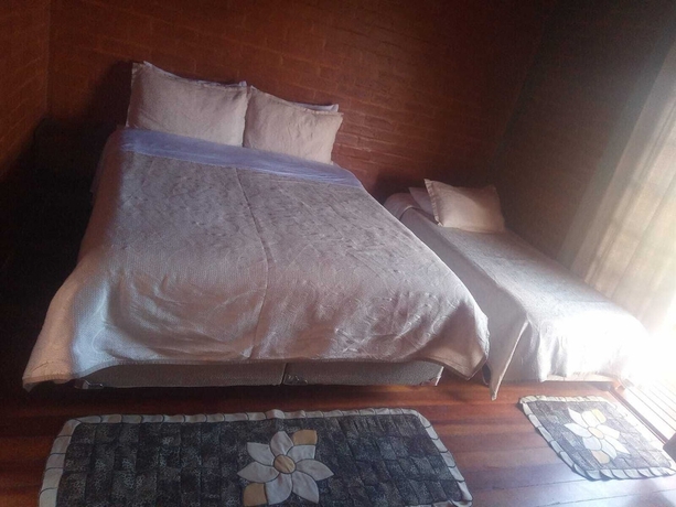 Imagen de la habitación del Hotel Cabanas Mountain. Foto 7
