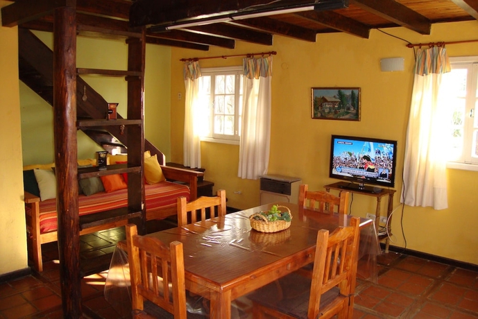 Imagen de la habitación del Hotel Cabanas Valle del Pirque. Foto 2