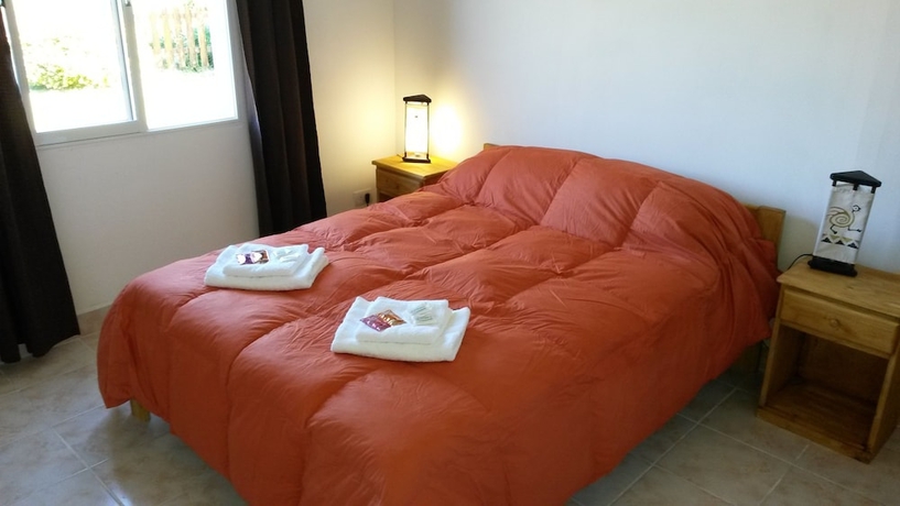 Imagen de la habitación del Hotel Cabanas Valle del Pirque. Foto 5