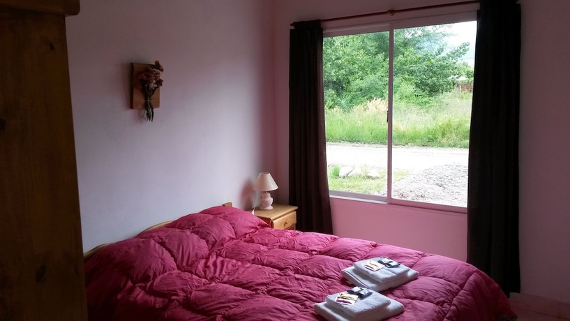 Imagen de la habitación del Hotel Cabanas Valle del Pirque. Foto 7