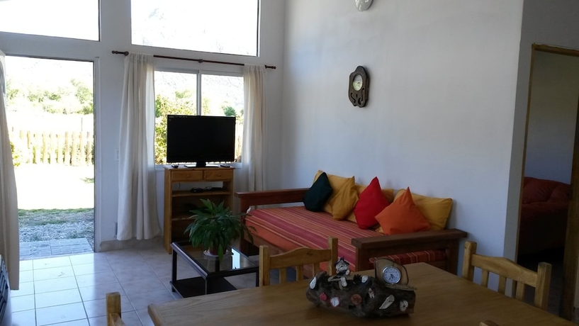 Imagen de la habitación del Hotel Cabanas Valle del Pirque. Foto 13