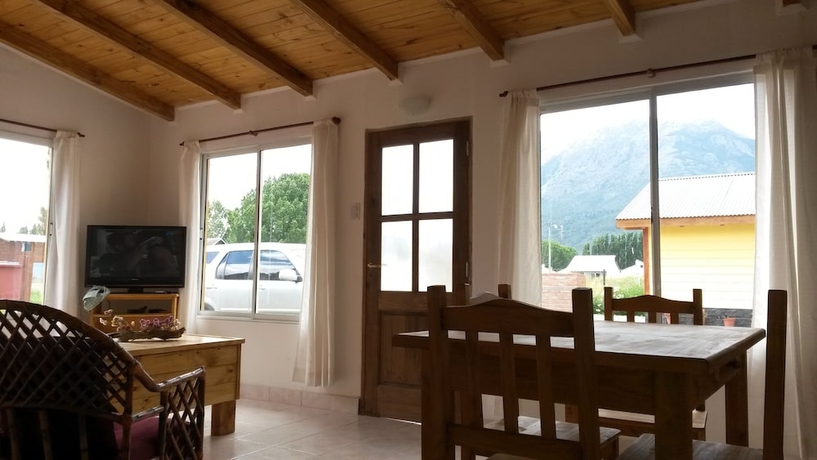 Imagen de la habitación del Hotel Cabanas Valle del Pirque. Foto 15