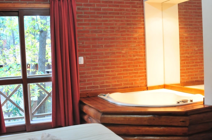 Imagen de la habitación del Hotel Cabanas and Apart Utopia. Foto 2