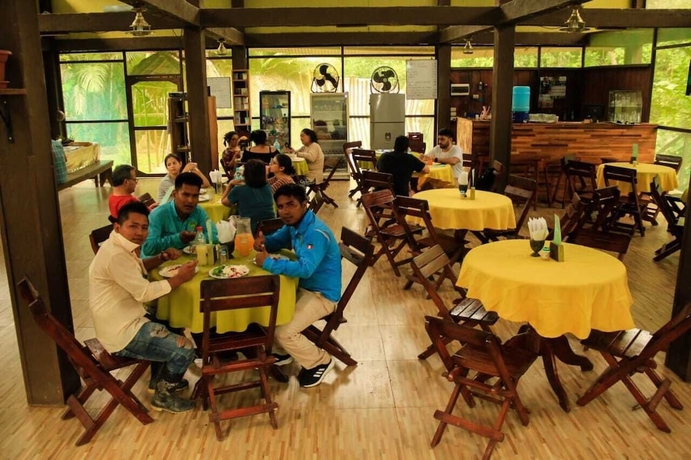 Imagen del bar/restaurante del Hotel Caba&ntilde;a Amazon Lodge. Foto 4
