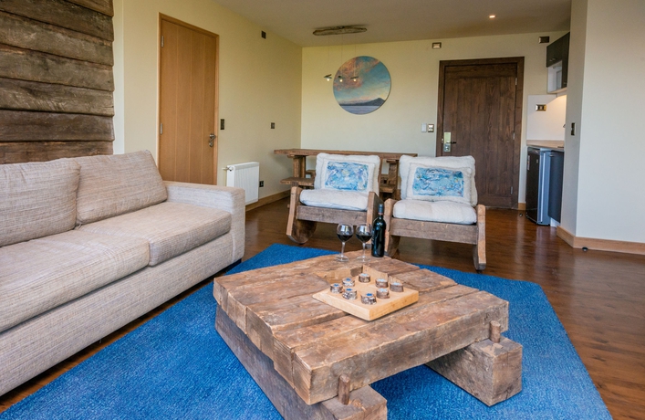 Imagen de la habitación del Hotel Cabaña Del Lago Puerto Varas. Foto 3