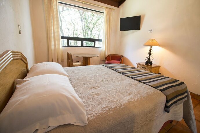 Imagen general del Hotel Caba&ntilde;a Suiza. Foto 11