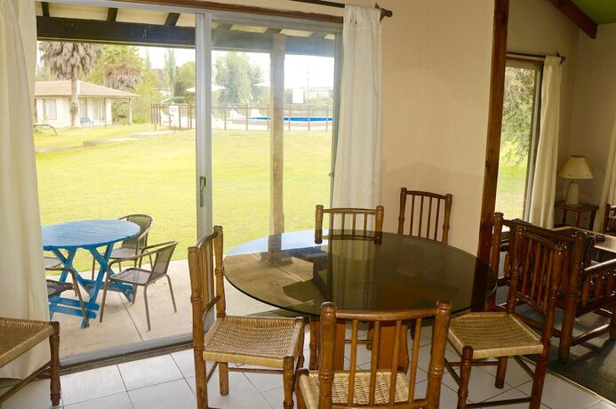 Imagen general del Hotel Caba&ntilde;as 4 Esquinas. Foto 11