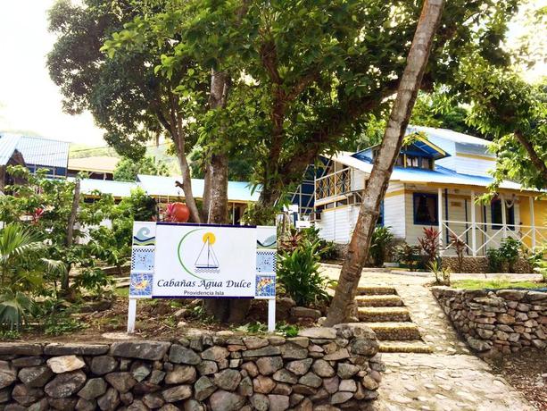 Imagen general del Hotel Caba&ntilde;as Agua Dulce. Foto 2