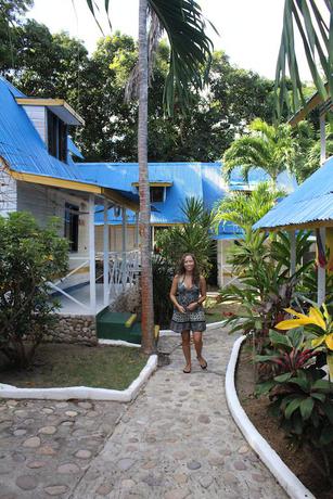 Imagen de los exteriores del Hotel Caba&ntilde;as Agua Dulce. Foto 11