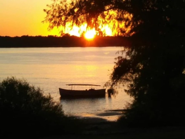 Imagen general del Hotel Caba&ntilde;as Altos de Artalaz. Foto 2