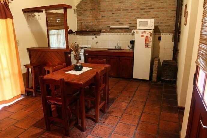 Imagen de la habitación del Hotel Caba&ntilde;as Altos de Artalaz. Foto 19