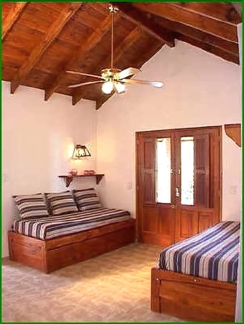 Imagen de la habitación del Hotel Caba&ntilde;as Am Bach. Foto 19