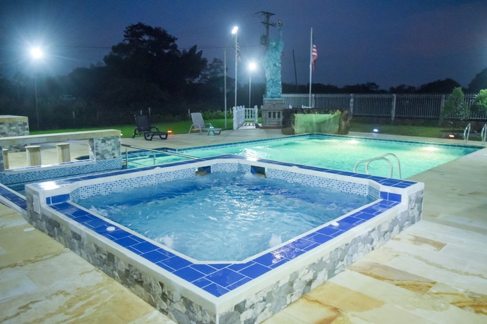 Imagen de la piscina del Hotel Caba&ntilde;as American Dream. Foto 15