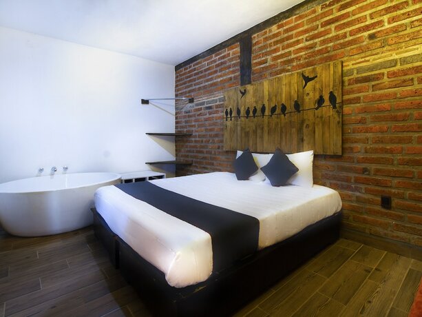 Imagen de la habitación del Hotel Caba&ntilde;as Azul Tequilana. Foto 18