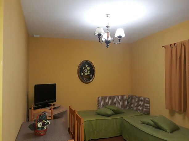 Imagen general del Hotel Caba&ntilde;as Bungalows Camping La Vera. Foto 2